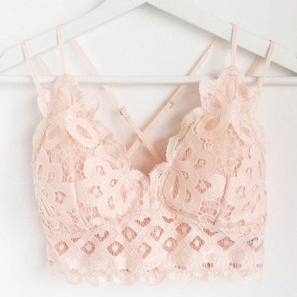 SALE Creme Crochet Lace Scallop Double Strap Bralette - Picture 1 of 3